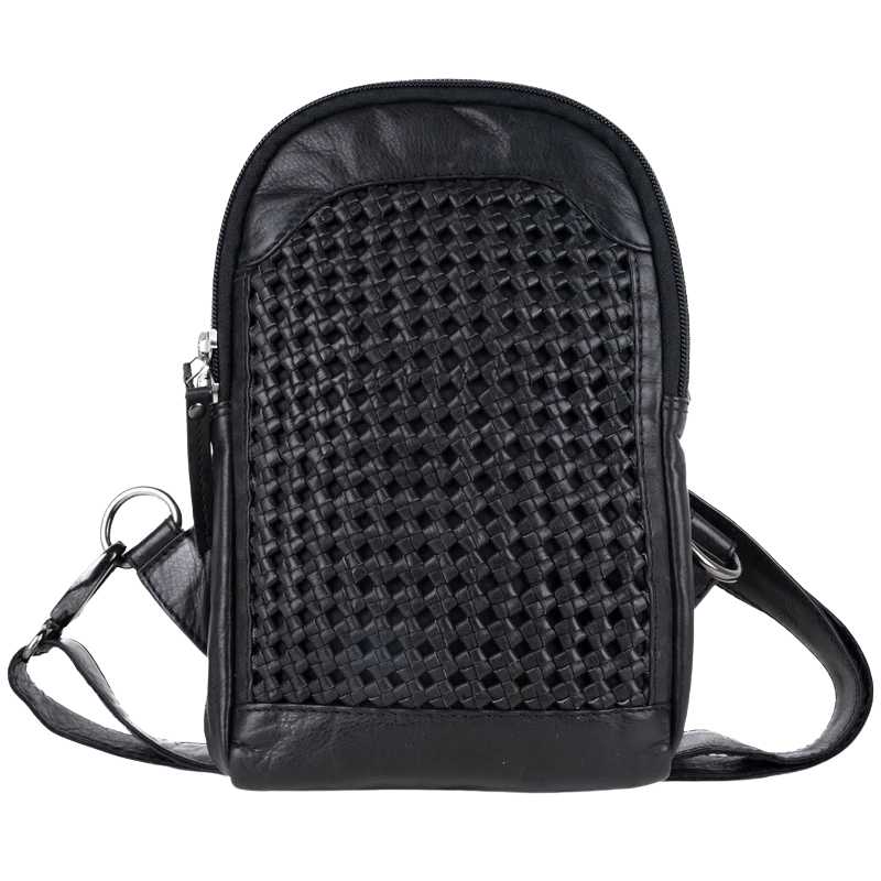 front-view-black-bristol-lockable-leather-concealed-carry-sling-crossbody-purse