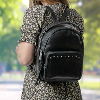 model-in-park-sawyer-leather-ccw-lockable-backpack-black