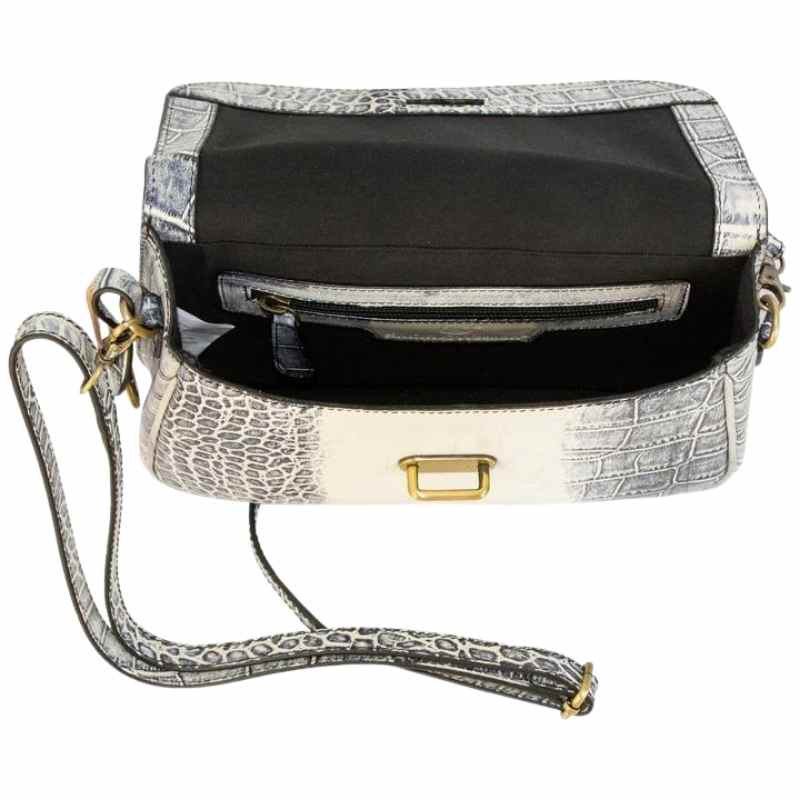 inside smith wesson blackcroc concealed carry handbag
